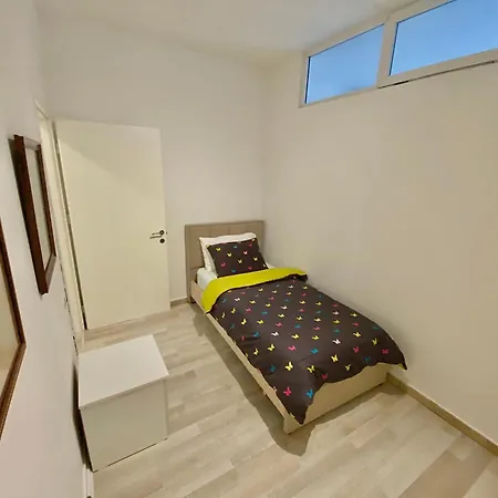 Central Flat Апартаменты *